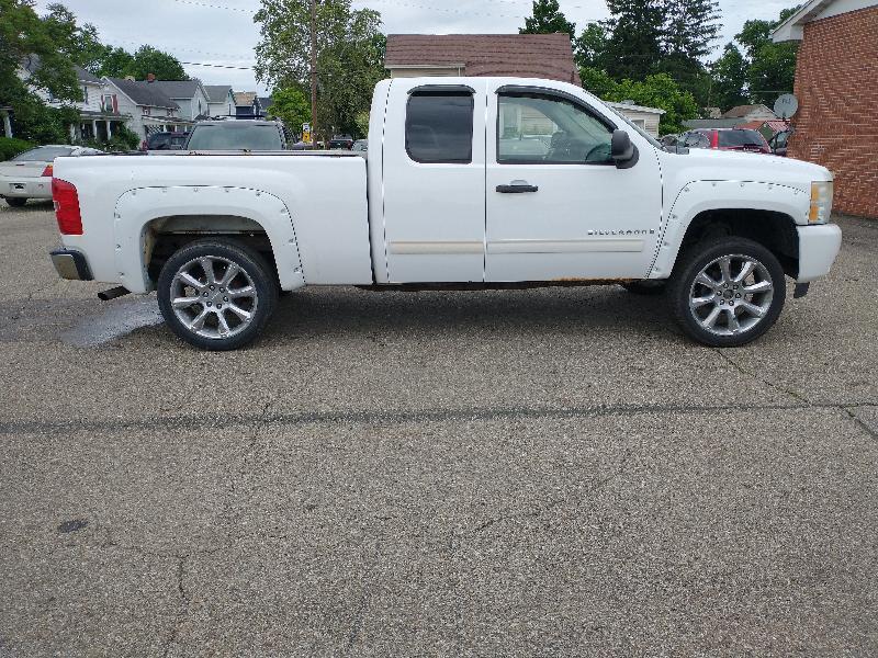 Chevrolet Silverado 1500 LT1 Ext. Cab Long Box 4WD 2009