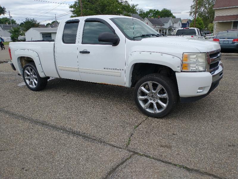 Chevrolet Silverado 1500 LT1 Ext. Cab Long Box 4WD 2009