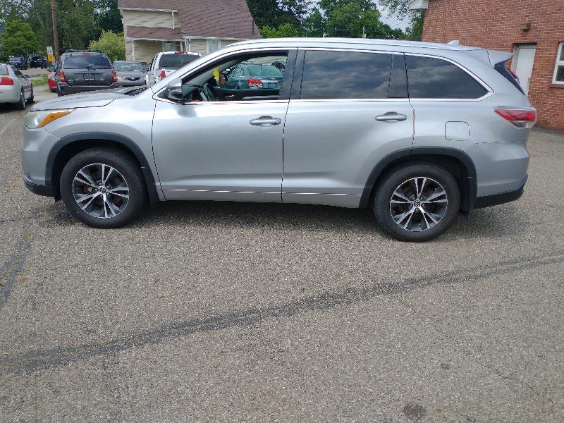 Toyota Highlander XLE AWD V6 2016
