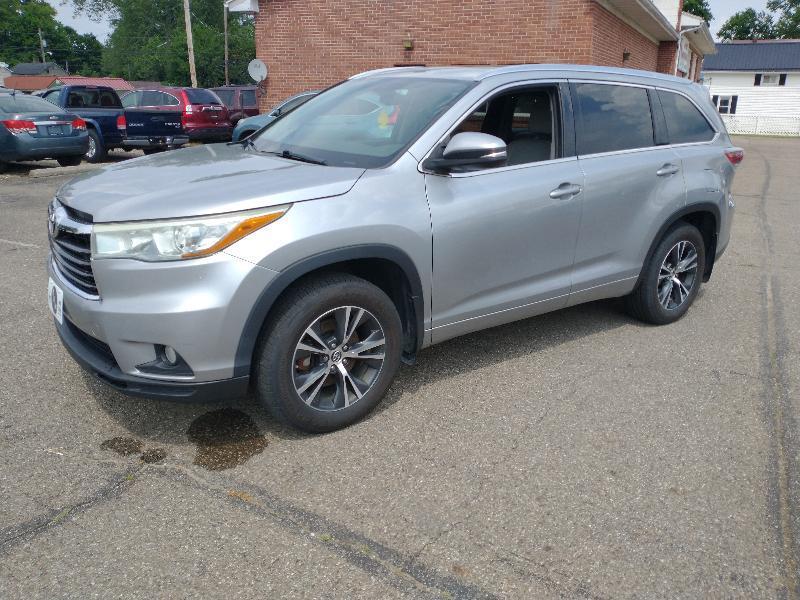 Toyota Highlander XLE AWD V6 2016