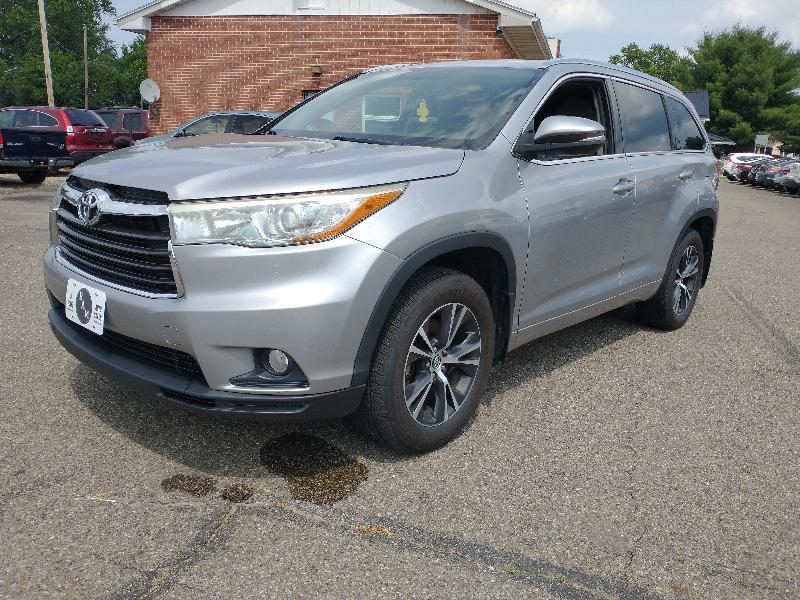Toyota Highlander XLE AWD V6 2016