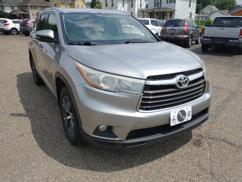 Toyota Highlander XLE AWD V6 2016