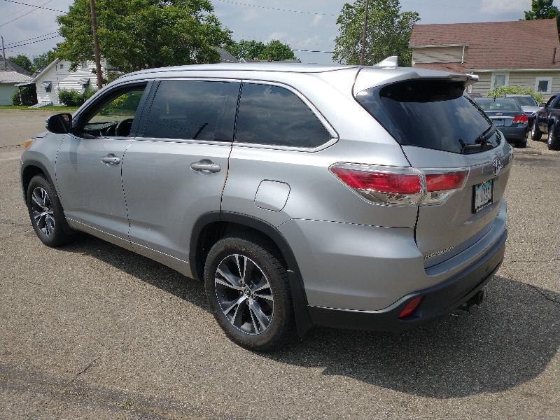 Toyota Highlander XLE AWD V6 2016