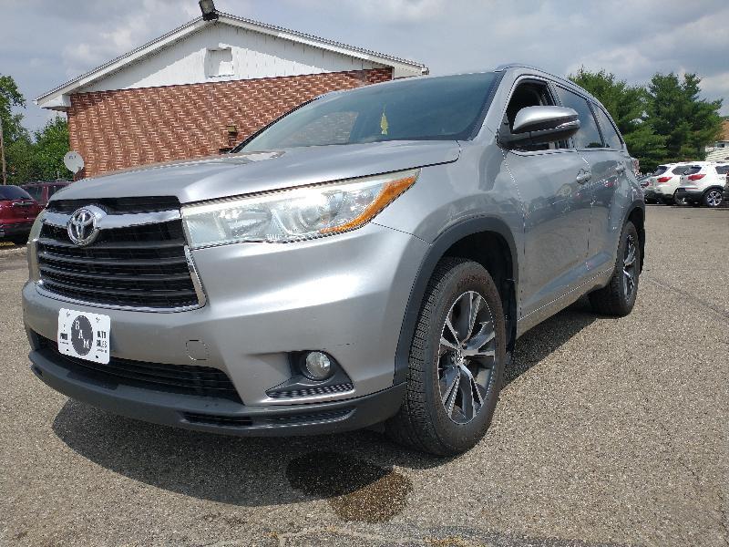 Toyota Highlander XLE AWD V6 2016