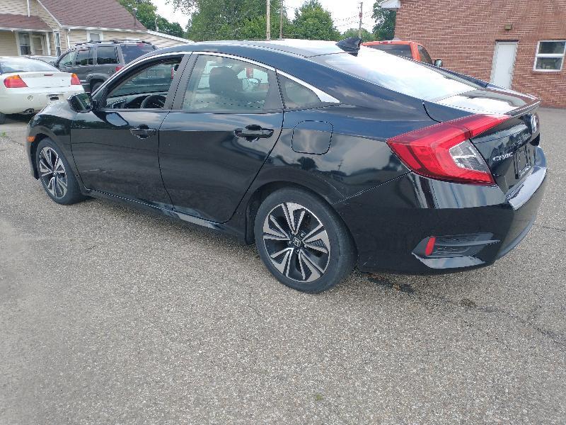 Honda Civic EX-T Sedan CVT 2016