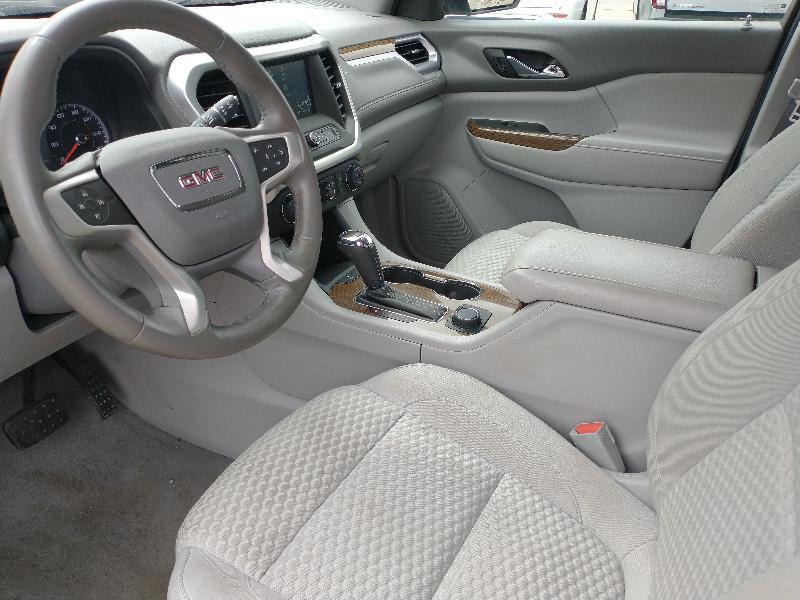GMC Acadia SLE-1 AWD 2017