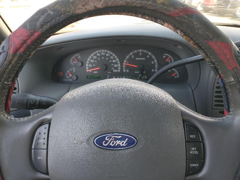 Ford F-150 XL SuperCab 4WD 2003