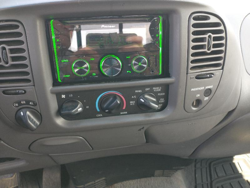 Ford F-150 XL SuperCab 4WD 2003