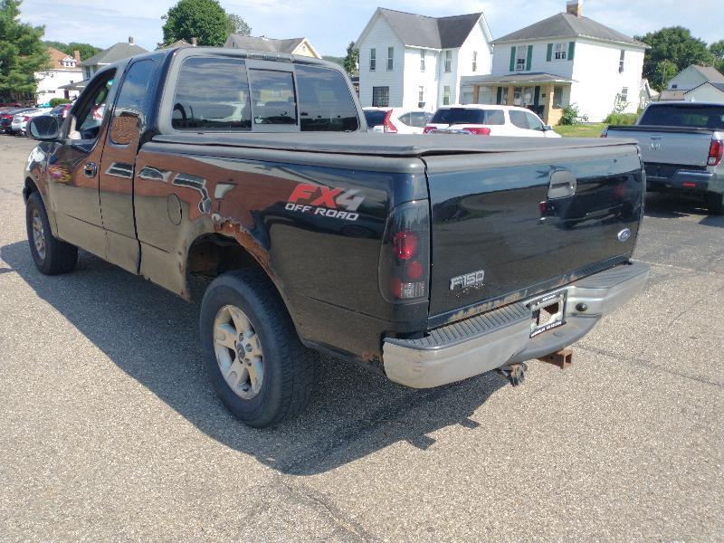Ford F-150 XL SuperCab 4WD 2003
