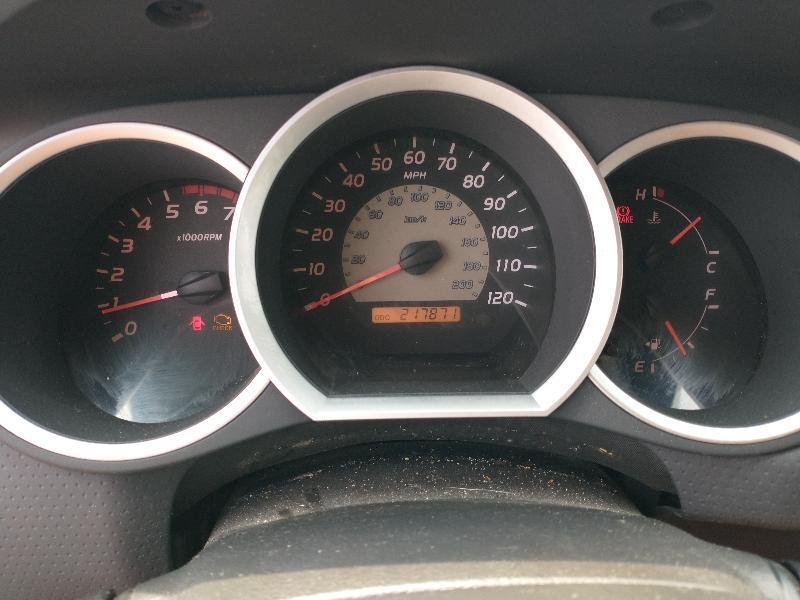 Toyota Tacoma Double Cab V6 Manual 4WD 2005