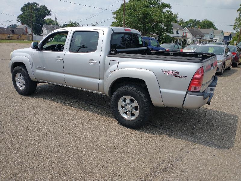 Toyota Tacoma Double Cab V6 Manual 4WD 2005
