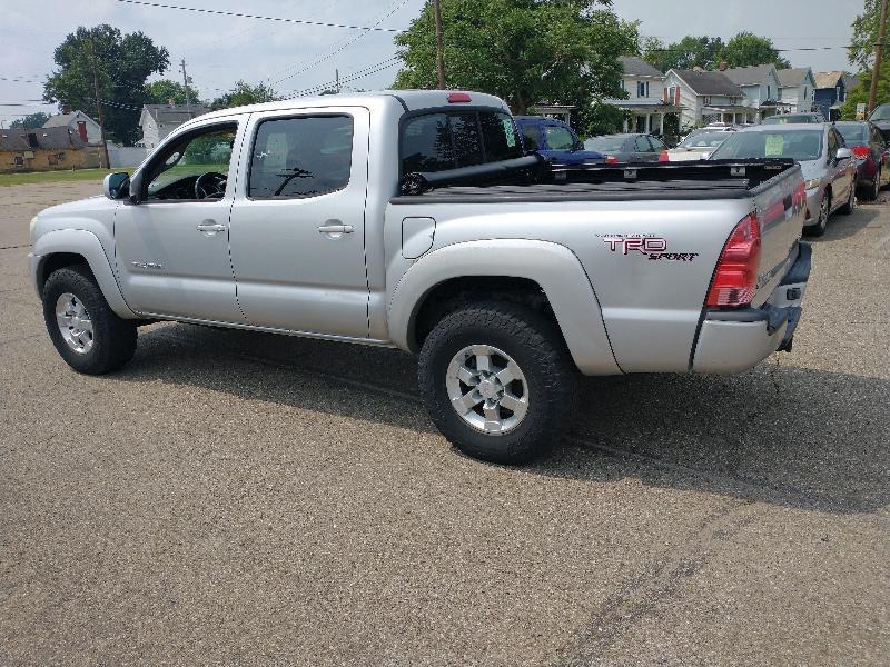 Toyota Tacoma Double Cab V6 Manual 4WD 2005