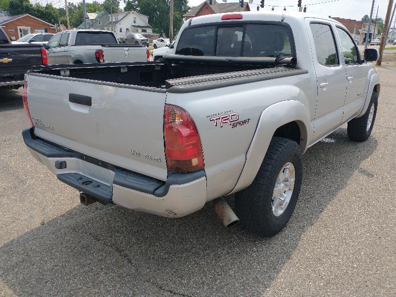 Toyota Tacoma Double Cab V6 Manual 4WD 2005