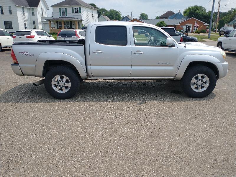 Toyota Tacoma Double Cab V6 Manual 4WD 2005