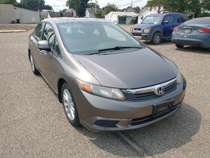 Honda Civic EX Sedan 5-Speed AT 2012