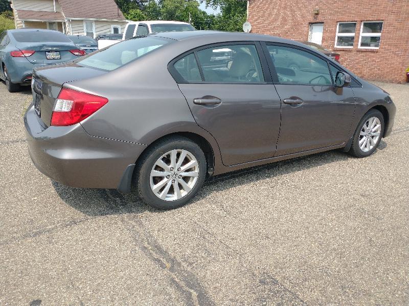 Honda Civic EX Sedan 5-Speed AT 2012