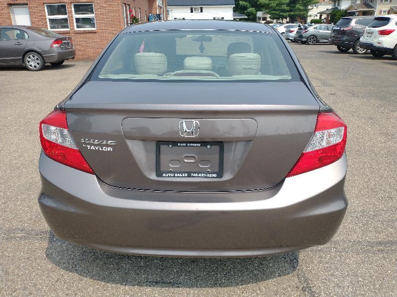 Honda Civic EX Sedan 5-Speed AT 2012