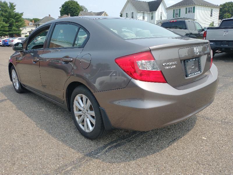 Honda Civic EX Sedan 5-Speed AT 2012
