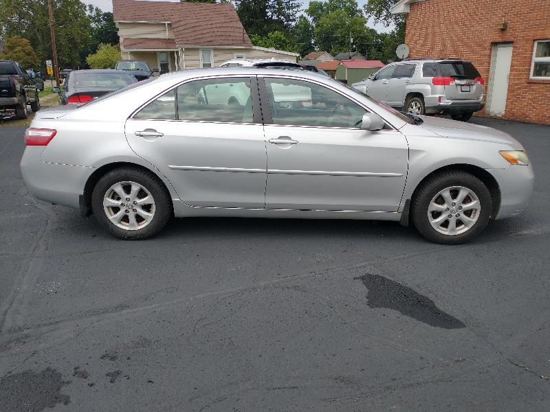 Toyota Camry XLE 5-Spd AT 2009
