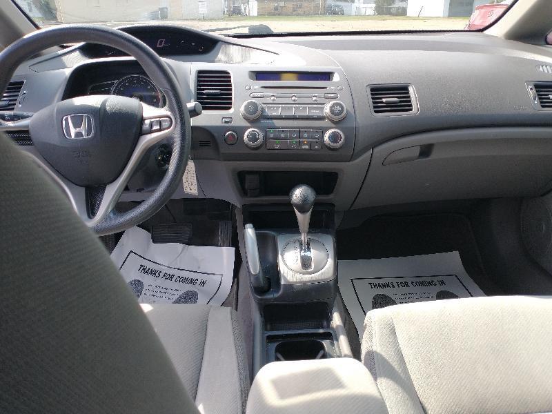 Honda Civic LX Sedan 5-Speed AT 2010