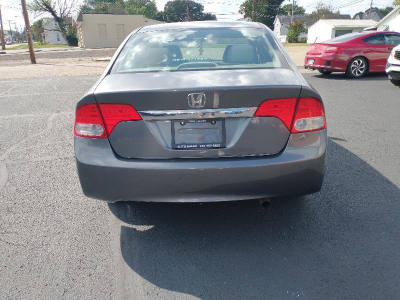 Honda Civic LX Sedan 5-Speed AT 2010