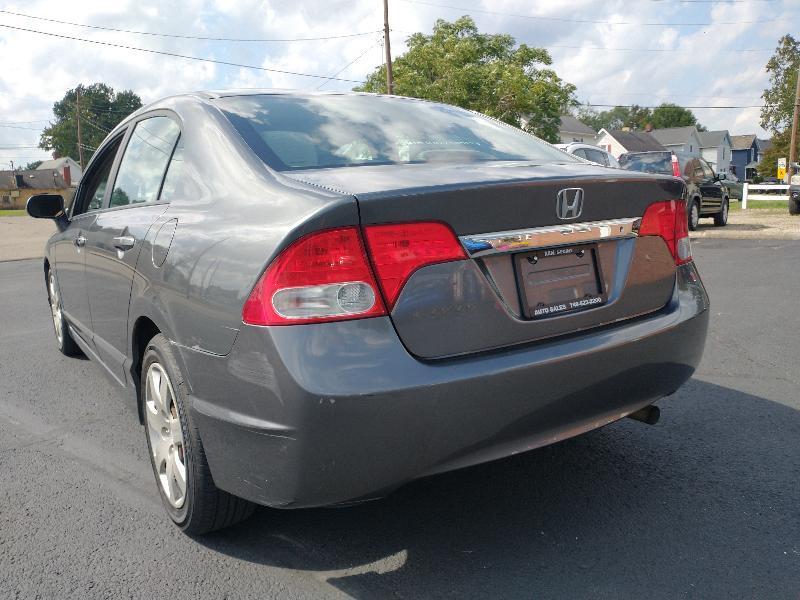 Honda Civic LX Sedan 5-Speed AT 2010