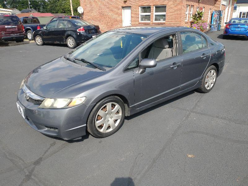 Honda Civic LX Sedan 5-Speed AT 2010