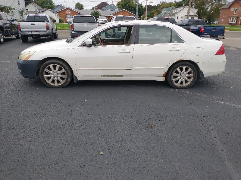 Honda Accord EX V-6 Sedan AT w/ Nav System/ XM Radio 2006