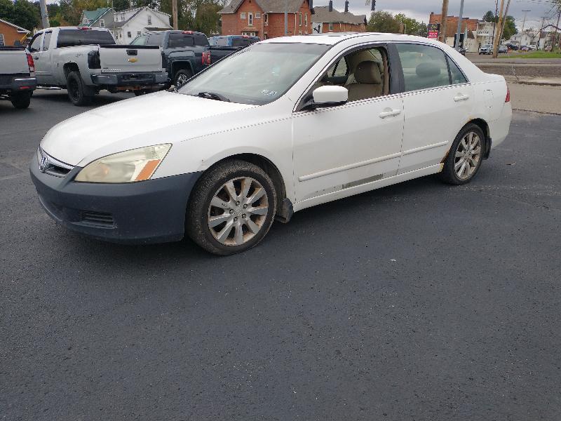 Honda Accord EX V-6 Sedan AT w/ Nav System/ XM Radio 2006