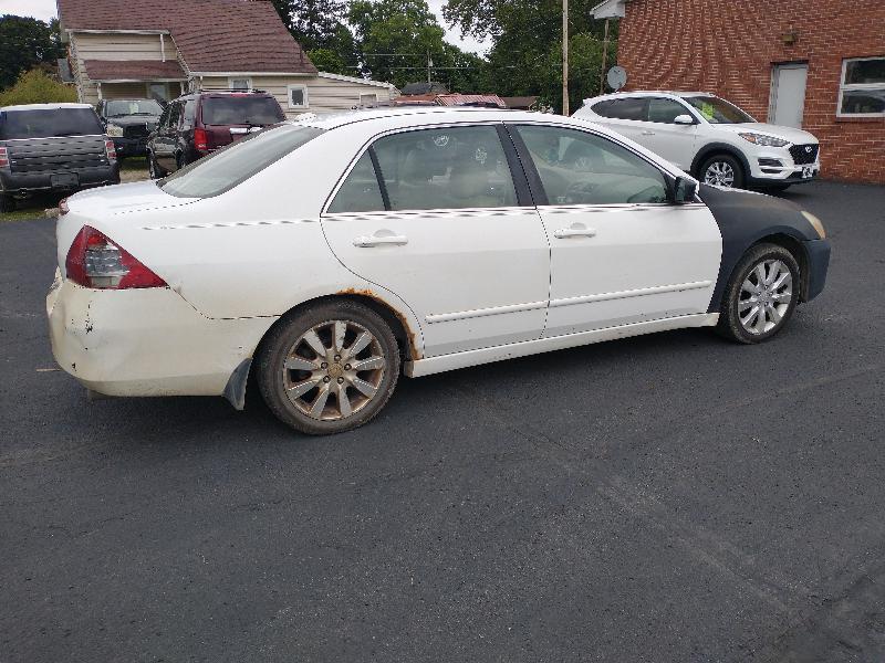 Honda Accord EX V-6 Sedan AT w/ Nav System/ XM Radio 2006