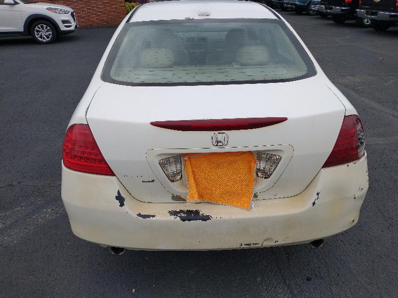 Honda Accord EX V-6 Sedan AT w/ Nav System/ XM Radio 2006
