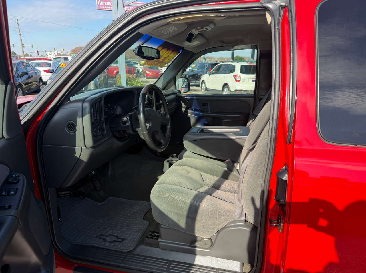 Chevrolet Silverado 1500 Ext Cab 143.5" WB LS 2003