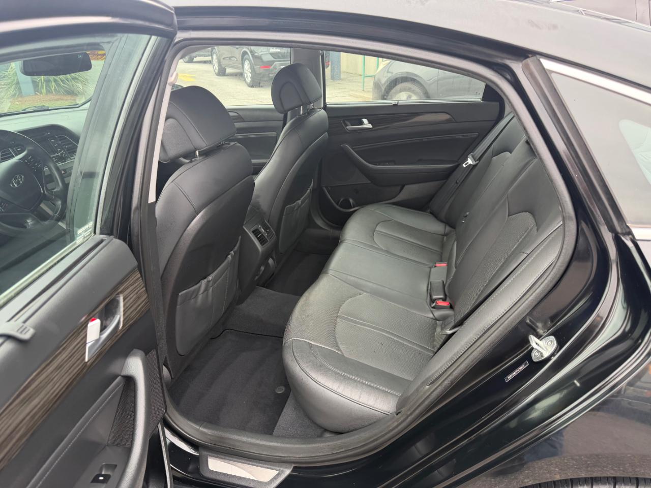 Hyundai Sonata 4dr Sdn 2.4L Limited 2015