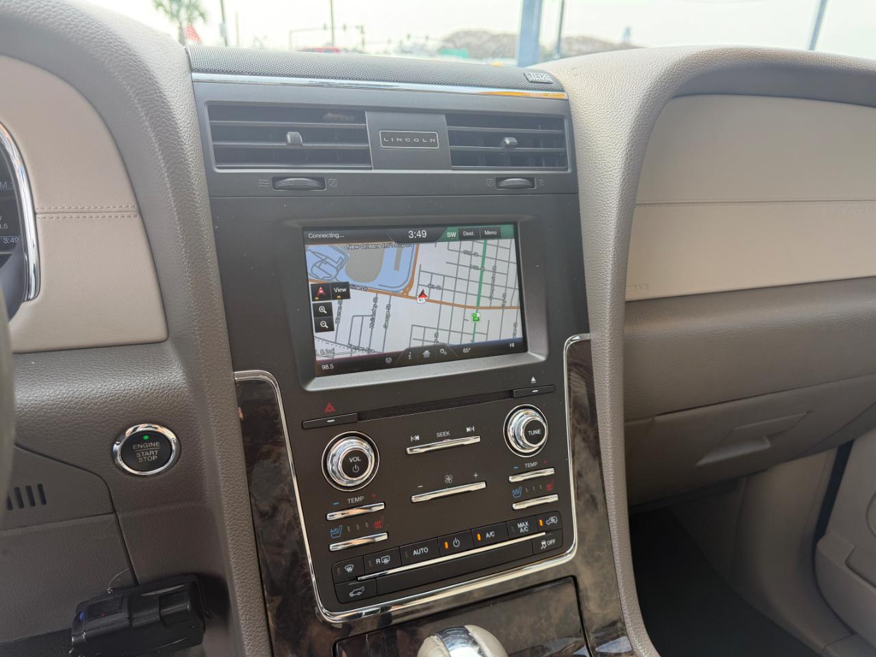 Lincoln Navigator 2WD 4dr 2015