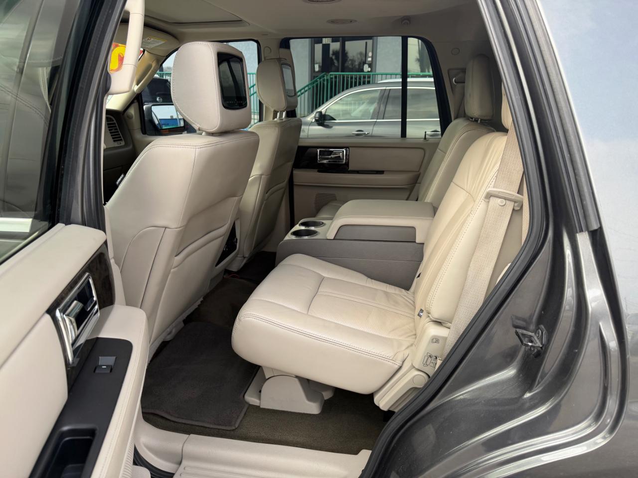 Lincoln Navigator 2WD 4dr 2015