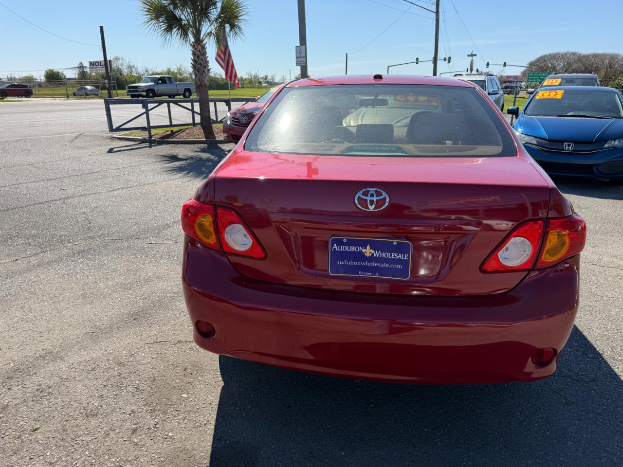 Toyota Corolla 4dr Sdn Man (Natl) 2010