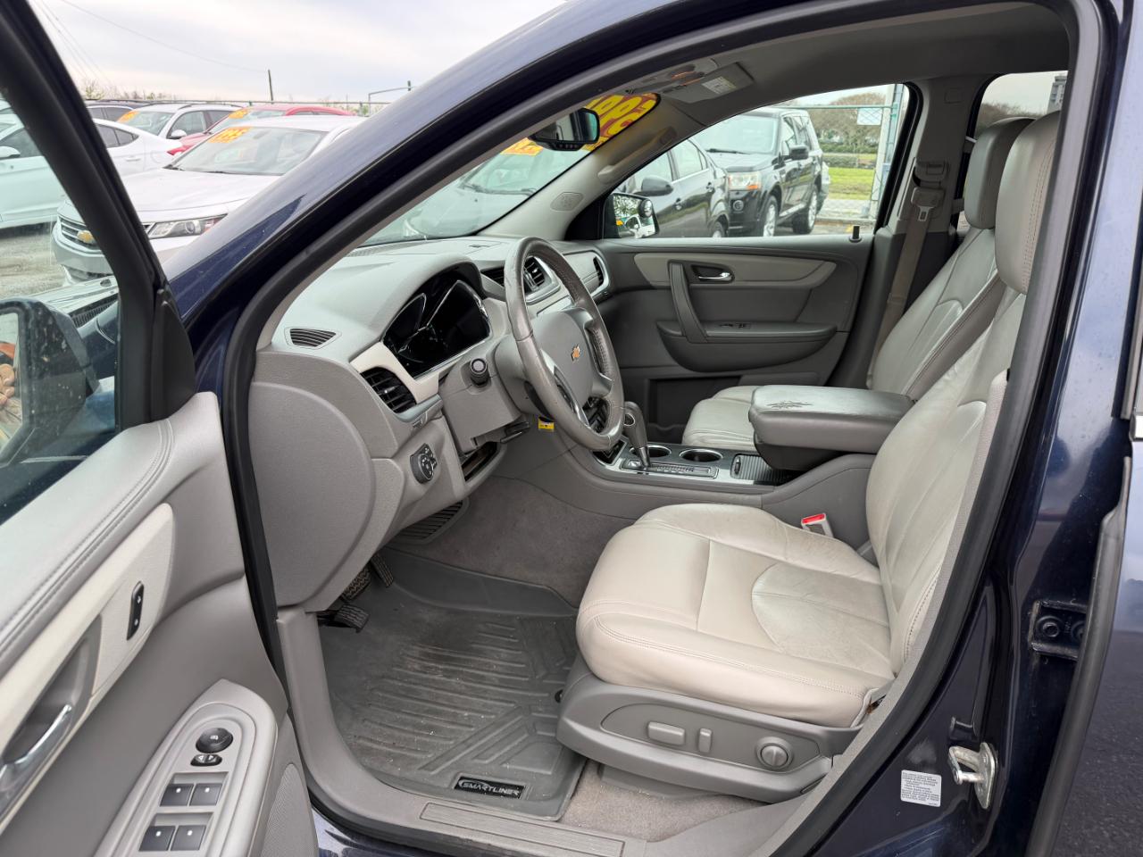 Chevrolet Traverse FWD 4dr LT w/2LT 2015