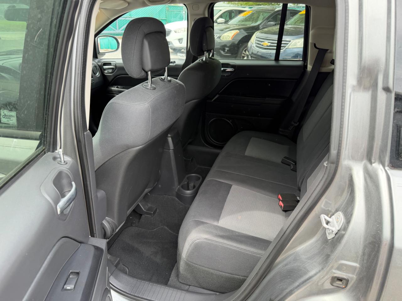 Jeep Compass FWD 4dr Sport 2012