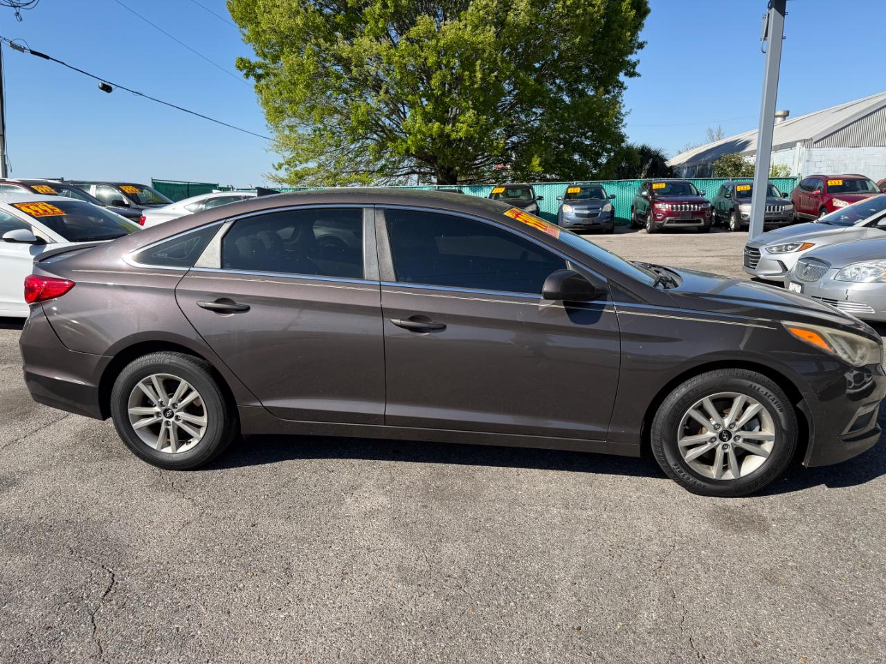 Hyundai Sonata 4dr Sdn 2.4L SE 2015