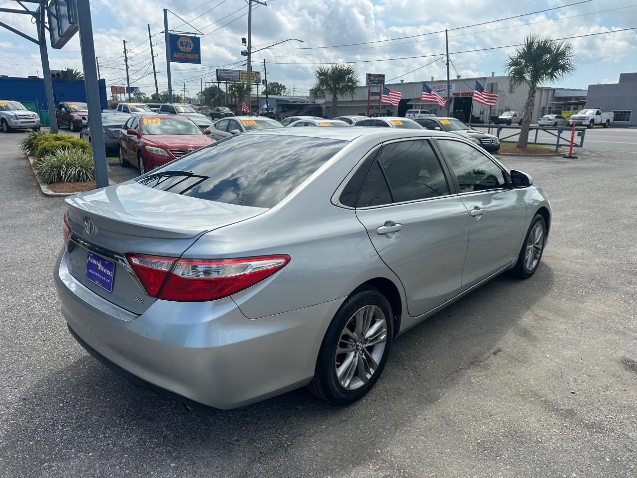 Toyota Camry XLE Auto (Natl) 2017