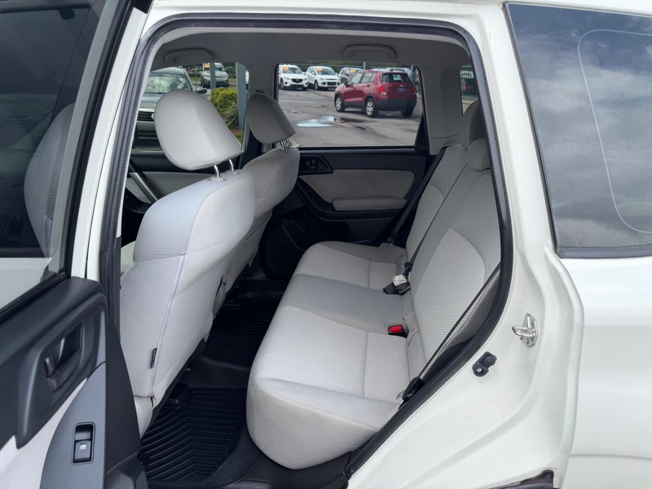 Subaru Forester 4dr CVT 2.5i PZEV 2016