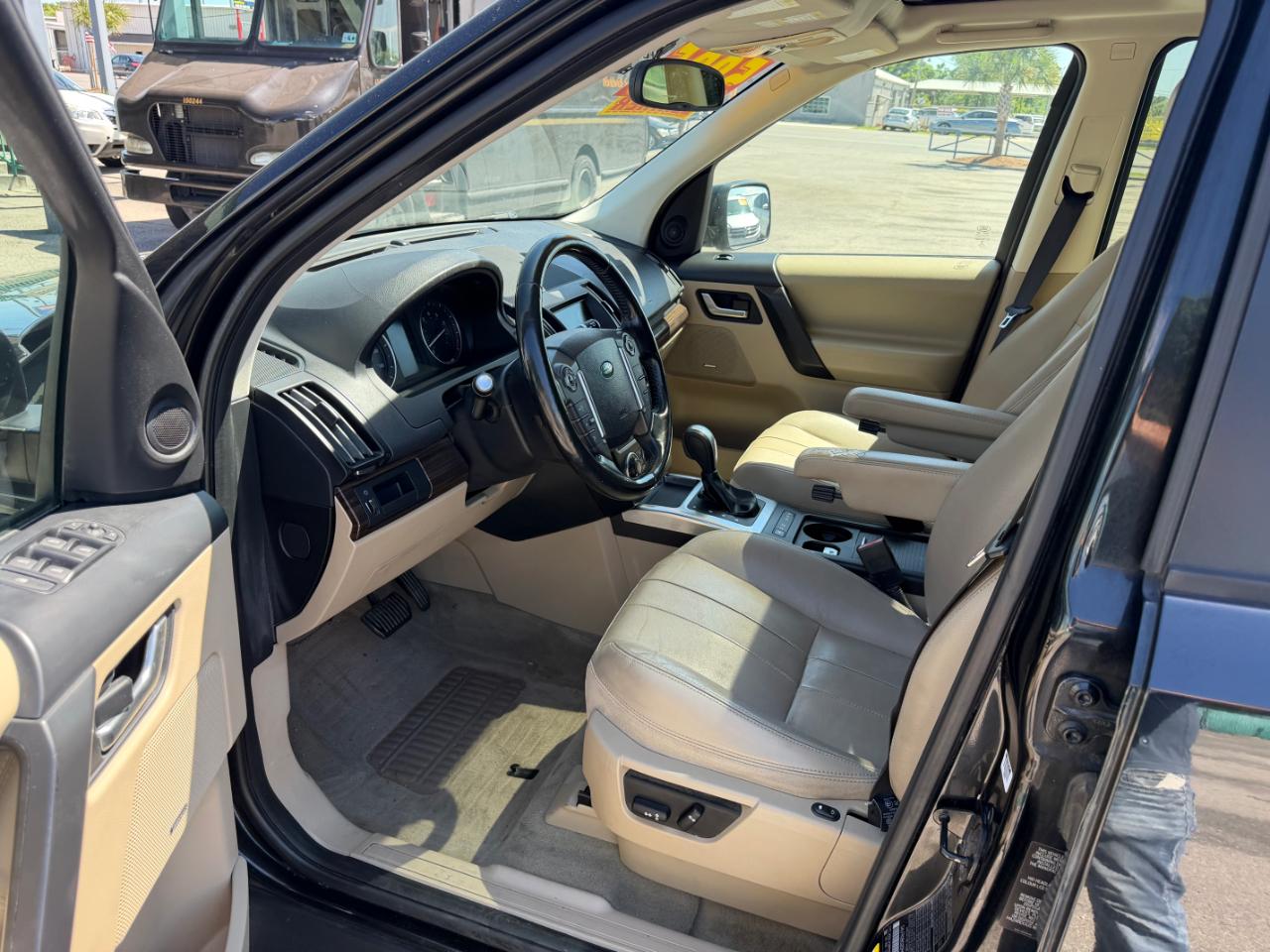 Land Rover LR2 AWD 4dr 2013