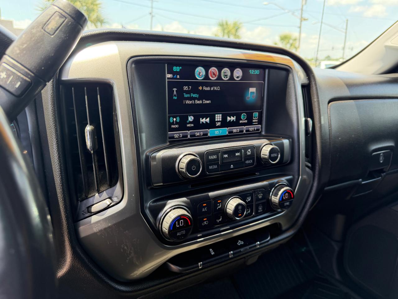 Chevrolet Silverado 1500 2WD Crew Cab 143.5" LT w/1LT 2018