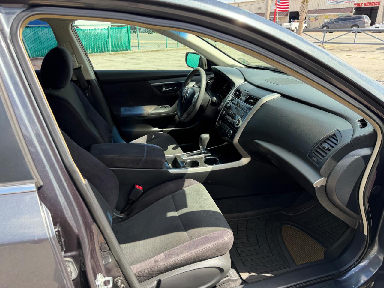 Nissan Altima 4dr Sdn I4 2.5 S 2013