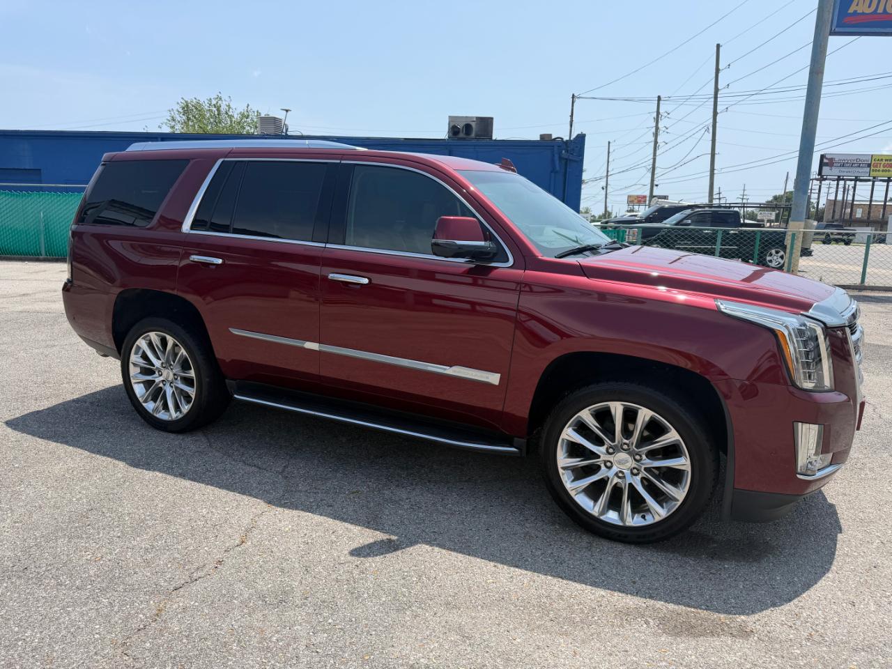 Cadillac Escalade 2WD 4dr Luxury 2019
