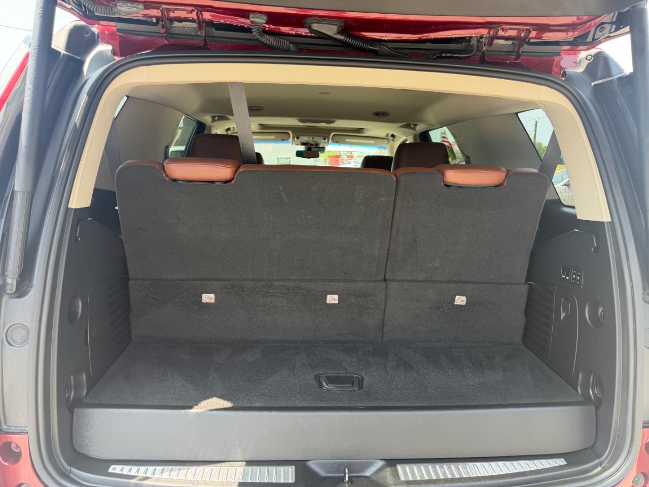 Cadillac Escalade 2WD 4dr Luxury 2019