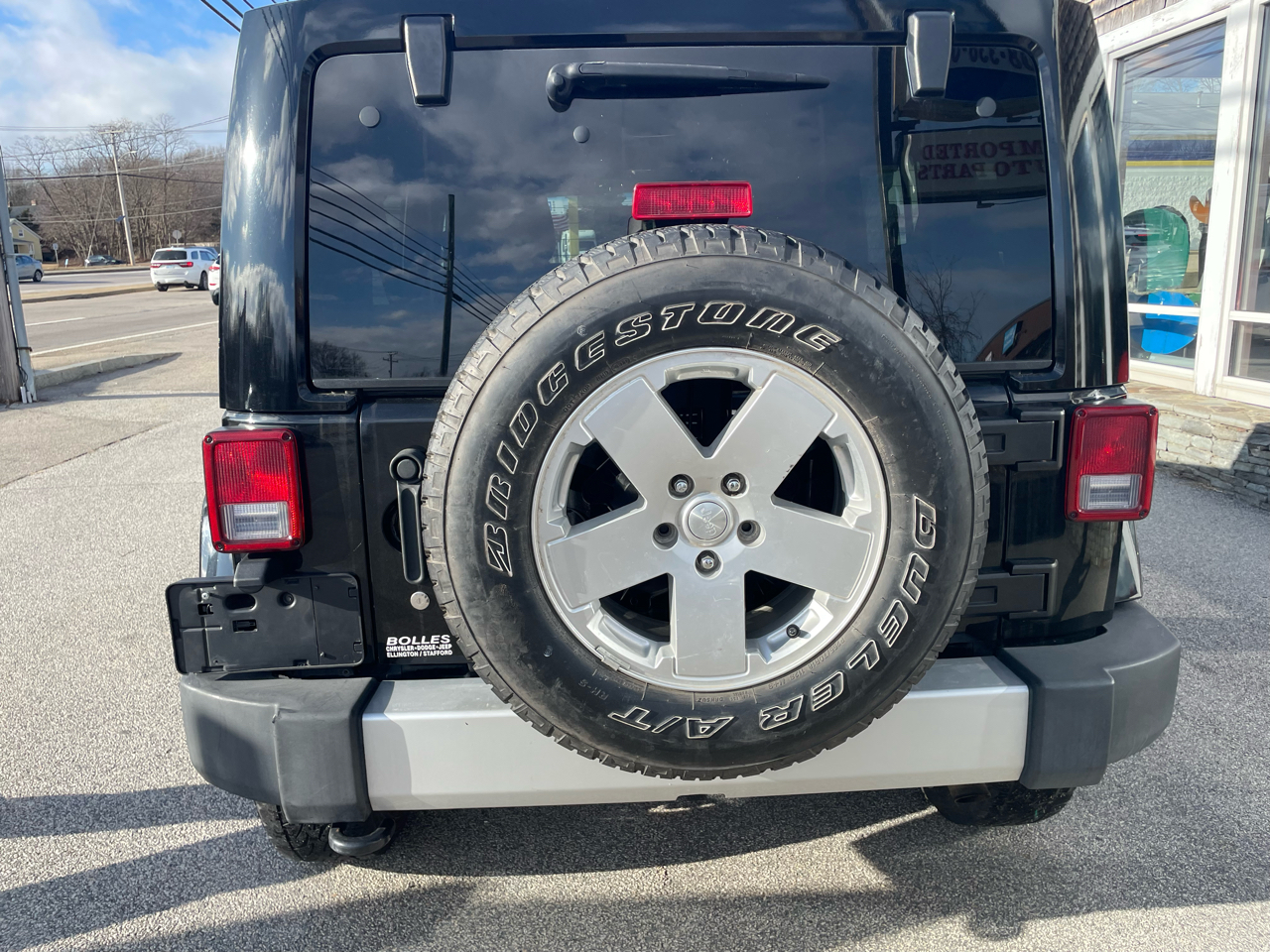 Jeep Wrangler Unlimited Sahara 4WD 2012