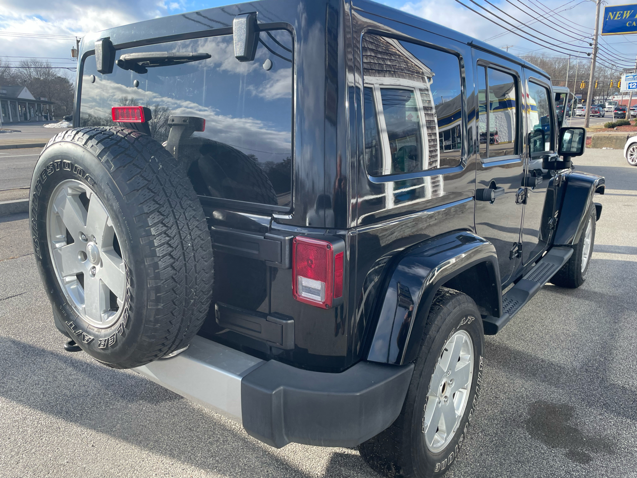Jeep Wrangler Unlimited Sahara 4WD 2012