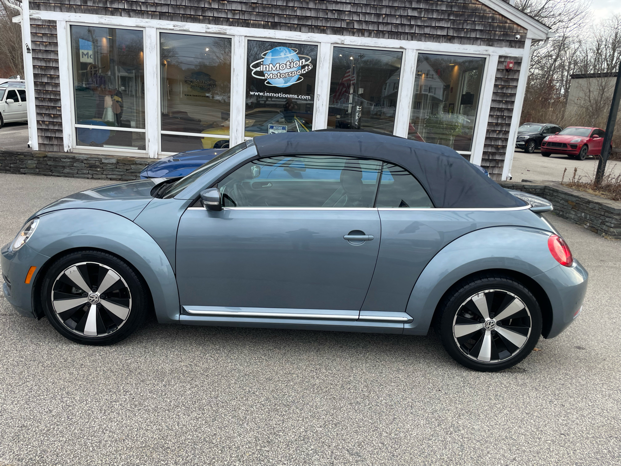 Volkswagen Beetle 1.8T PZEV Convertible 2016