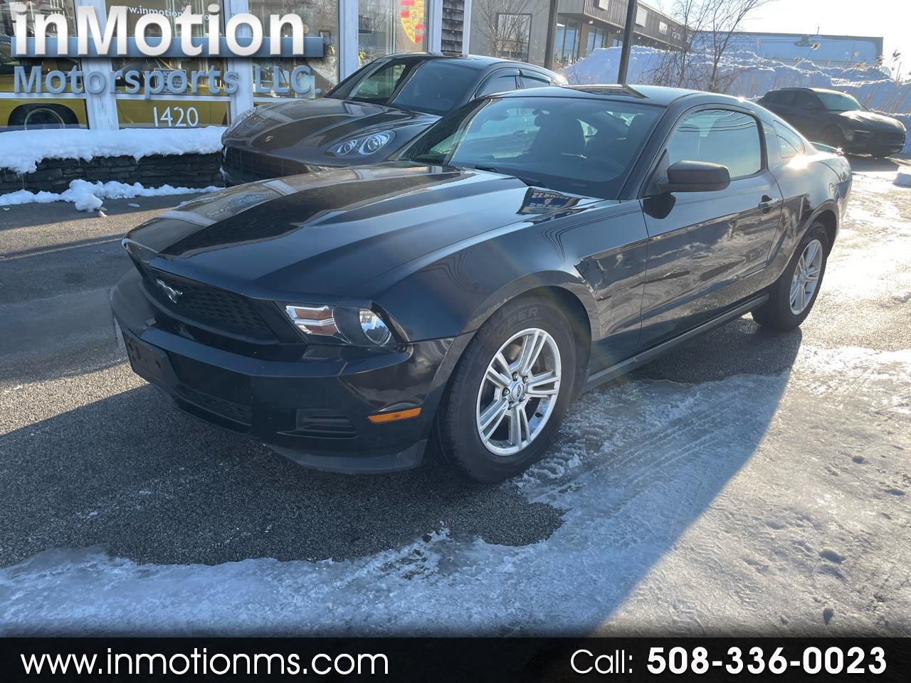 2012 Ford Mustang V6 Coupe